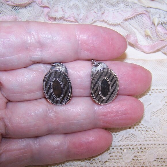 Foster & Bailey Sterling Silver Sweater Clips - Oval Tops with Guilloche Design - Picture 2 of 7